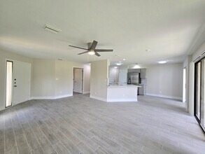 7170 Golden Eagle Ct in Ft. Myers, FL - Building Photo - Building Photo
