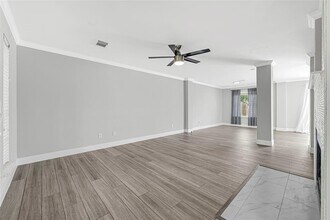 2935 Sailors Moon Dr in Friendswood, TX - Building Photo - Building Photo