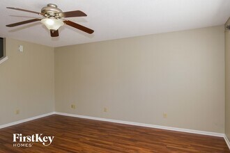 10188 Cumberland Pointe Blvd in Noblesville, IN - Foto de edificio - Building Photo