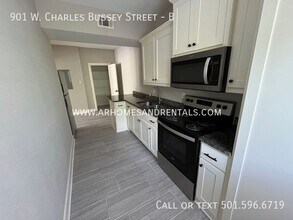 901 W Charles Bussey Ave in Little Rock, AR - Building Photo - Building Photo
