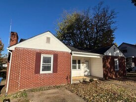 1029 Kees Rd in Lexington, KY - Building Photo