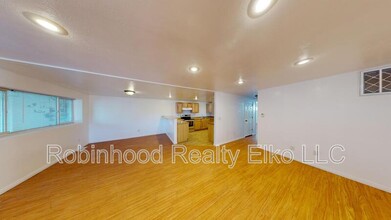 329 Court St in Elko, NV - Building Photo - Building Photo