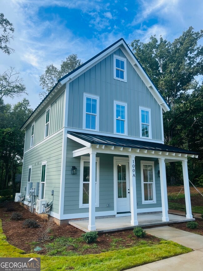 property at 100 Gardenia Ln