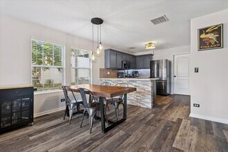 60 Wingate Dr in Oswego, IL - Building Photo - Building Photo