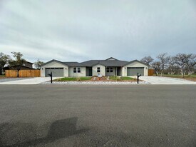 19735-19737 Indian Creek Dr in Cottonwood, CA - Building Photo