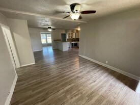 1649 19th St in Port Arthur, TX - Building Photo
