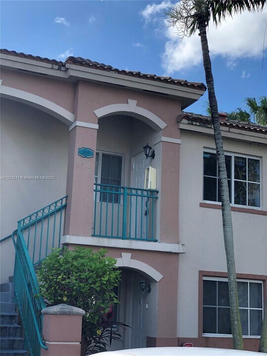 1240 SE 31st Ct-Unit -205-32 in Homestead, FL - Building Photo