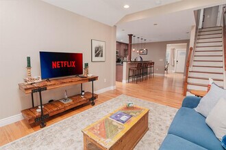 17 S Franklin St in Saratoga Springs, NY - Building Photo - Building Photo