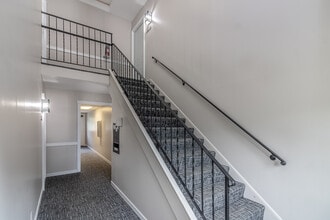 2219 Marwood Dr, Unit 3 in Mankato, MN - Building Photo - Building Photo