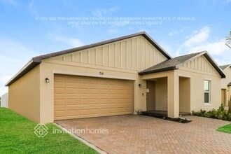 716 Carlyle Wy in Fort Pierce, FL - Building Photo - Building Photo