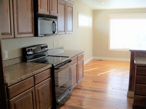 6240 Gray Hawk Way in Billings, MT - Building Photo - Building Photo