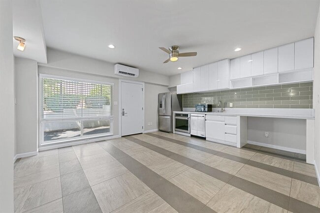 property at 3110 Red River St