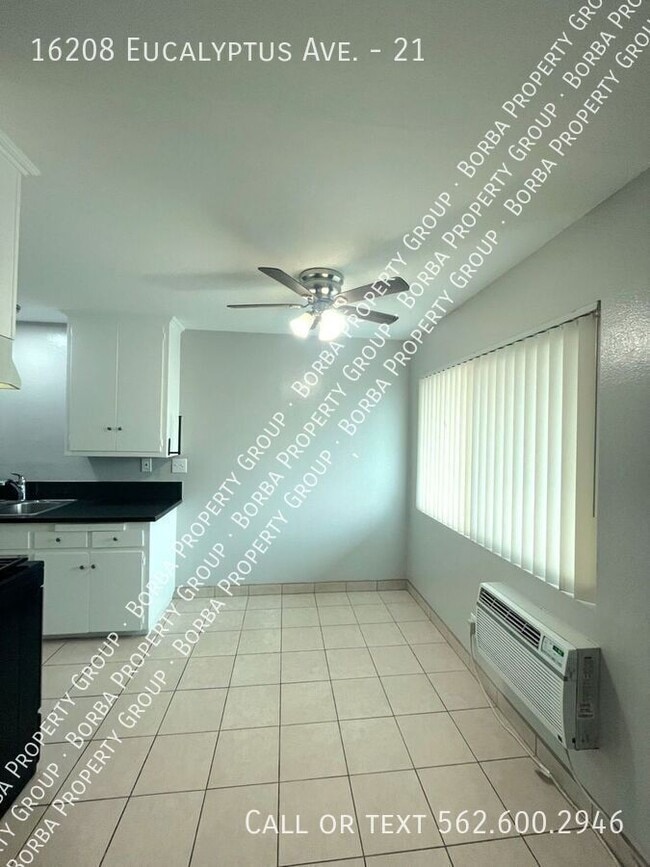 16208 Eucalyptus Ave in Bellflower, CA - Foto de edificio - Building Photo