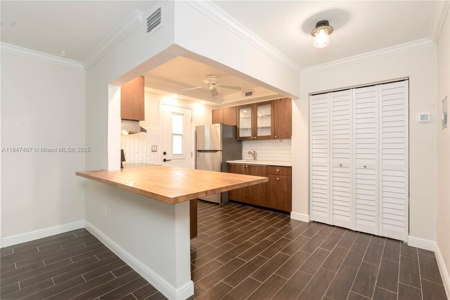property at 3240 Mary St