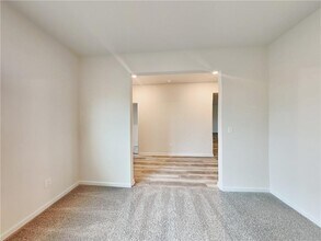 905 Hesston Dr in Locust Grove, GA - Building Photo - Building Photo