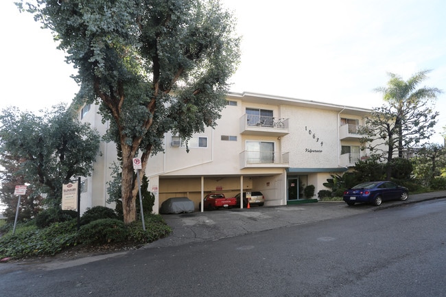 Valparaiso Apartments