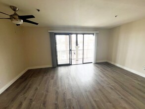 101 W Canada in San Clemente, CA - Building Photo - Building Photo