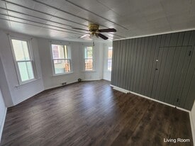 114 Cleveland Ave, Unit 2nd/3rd Floor Apartment in Pittsburgh, PA - Building Photo