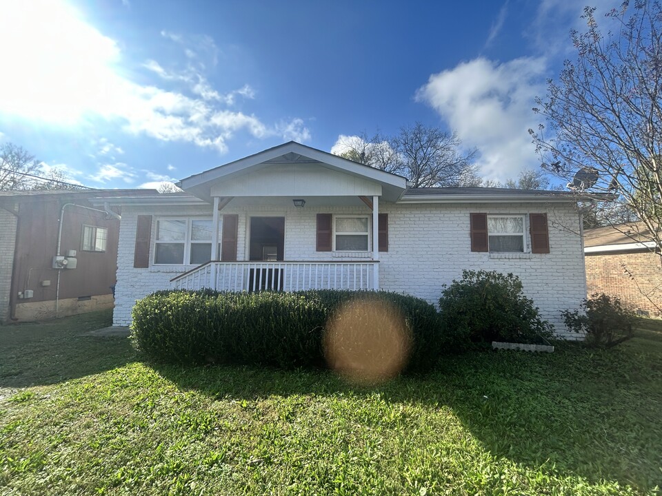 1710 Olive St in Chattanooga, TN - Foto de edificio