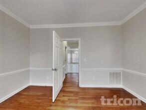 6013 Rittenhouse Rd in Winston-Salem, NC - Foto de edificio - Building Photo