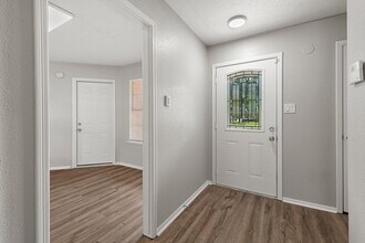 17551 Compass Rose Cir in Crosby, TX - Building Photo - Building Photo