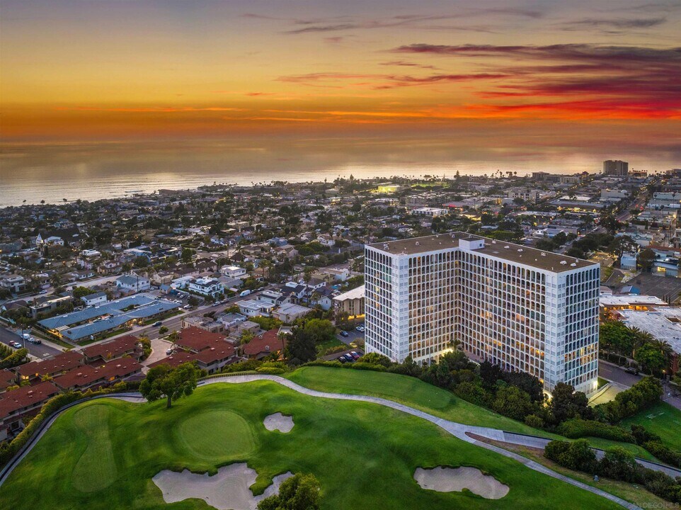 1001 Genter St in San Diego, CA - Building Photo