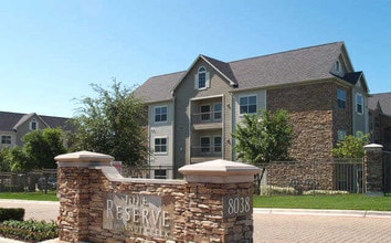 Reserve at Walnut Creek in Austin, TX - Building Photo - Building Photo