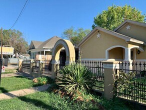 3732 E 1st St in Fort Worth, TX - Building Photo - Building Photo