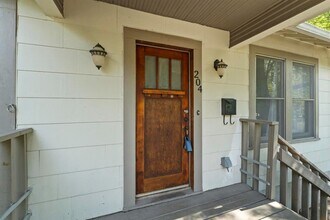 204 W 46th St in Austin, TX - Foto de edificio - Building Photo