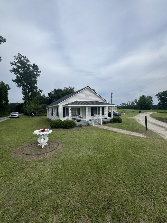 property at 1495 Eli Bowen Rd