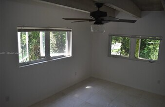 1776 Michigan Ave, Unit 200 in Miami Beach, FL - Building Photo - Building Photo
