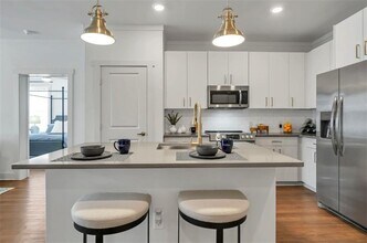 300 Prominence Point Pkwy in Canton, GA - Building Photo - Building Photo