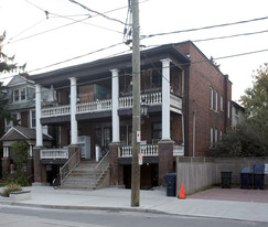 130-132 Roncesvalles Ave in Toronto, ON - Building Photo