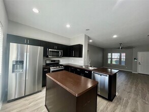 4524 Kind Way in Austin, TX - Building Photo - Building Photo