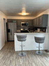 2333 Windsor Ln in Country Club Hills, IL - Building Photo - Building Photo