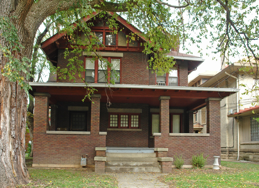 1516 Quarrier St in Charleston, WV - Building Photo