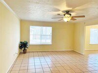 6231 Sutton Meadows Dr photo'