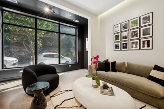 7006 N Glenwood Ave in Chicago, IL - Building Photo - Building Photo