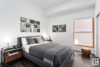 10141-10124 124 St in Edmonton, AB - Building Photo - Building Photo