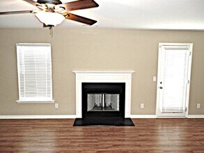 836 Willow Bay Dr in Fuquay Varina, NC - Building Photo - Building Photo