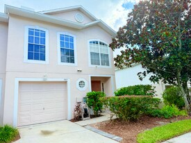 9917 Ashburn Lake Dr in Tampa, FL - Building Photo