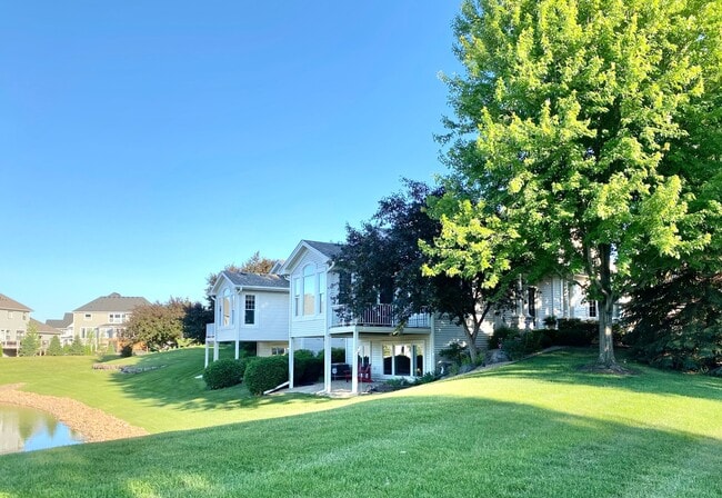 property at 3844 Linden Dr E