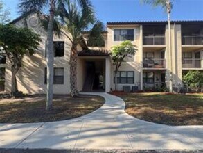 4541 W McNab Rd, Unit 12 in Pompano Beach, FL - Foto de edificio - Building Photo