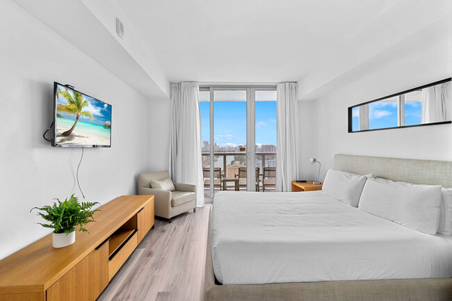 2602 E Hallandale Beach Blvd