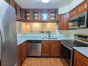 921 Harbor House Dr in Madison, WI - Building Photo - Building Photo