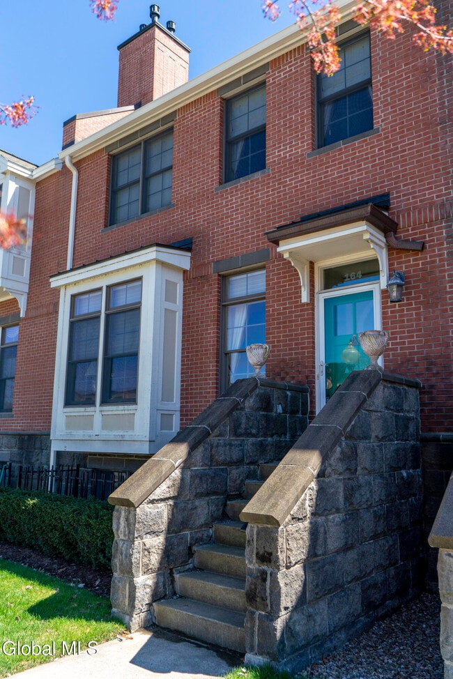 164 High Rock Ave in Saratoga Springs, NY - Building Photo - Building Photo