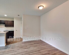 452 Malcross Ave in Jacksonville, FL - Building Photo - Building Photo