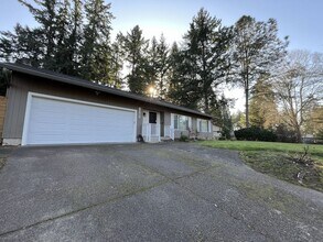 13360 SW Hyland Ter in Beaverton, OR - Building Photo - Building Photo