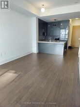 29 Queens Quay E in Toronto, ON - Building Photo - Building Photo