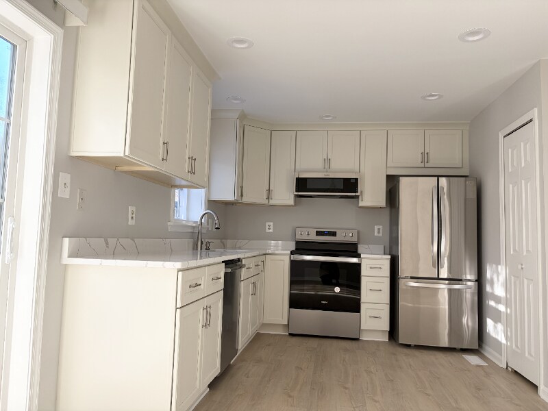 2990 Mission Square Dr in Fairfax, VA - Building Photo